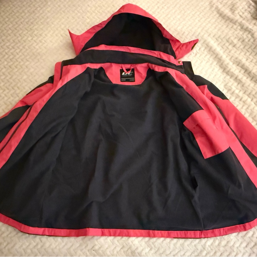 Diamond Supply Co. Women’s Fuchsia & Black Rain Jacket, Size M - Picture 7 of 10